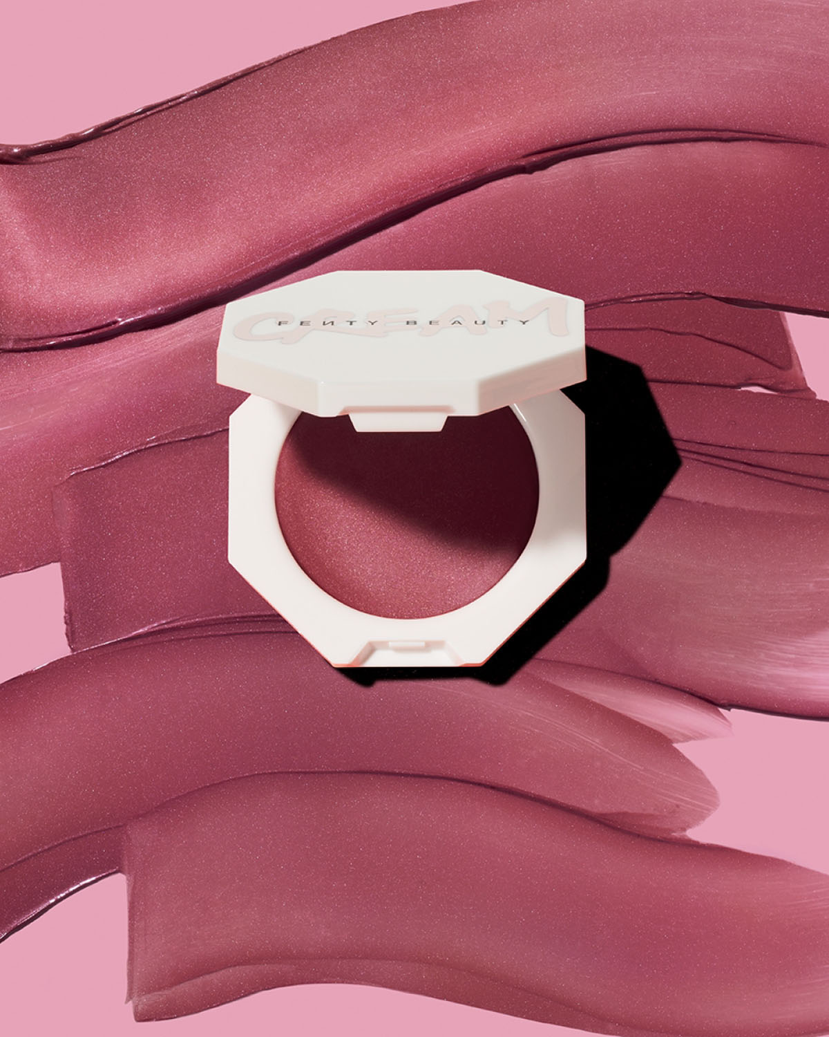Cheeks Out Freestyle Cream Blush — Riri